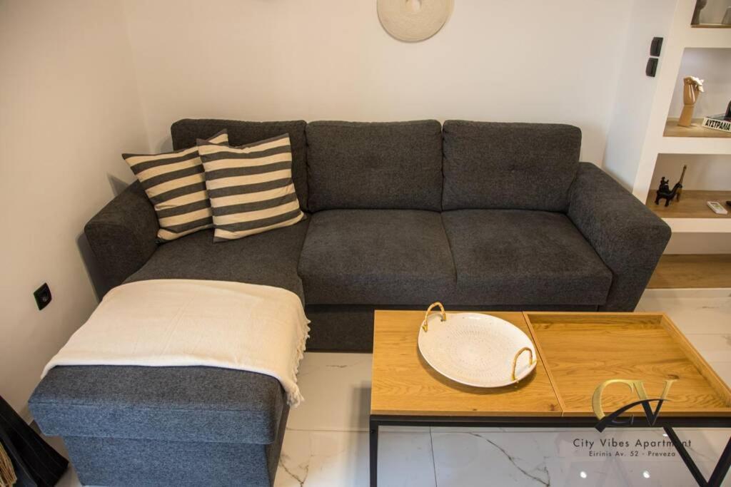 City Vibes Apartment Превеза Экстерьер фото