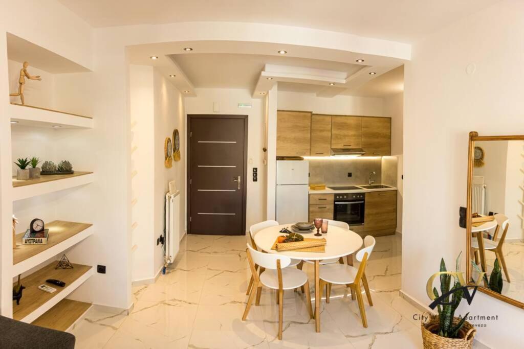 City Vibes Apartment Превеза Экстерьер фото