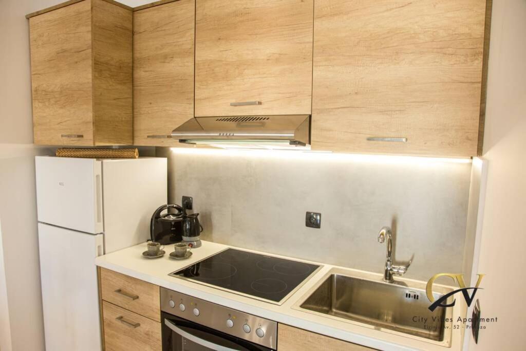 City Vibes Apartment Превеза Экстерьер фото