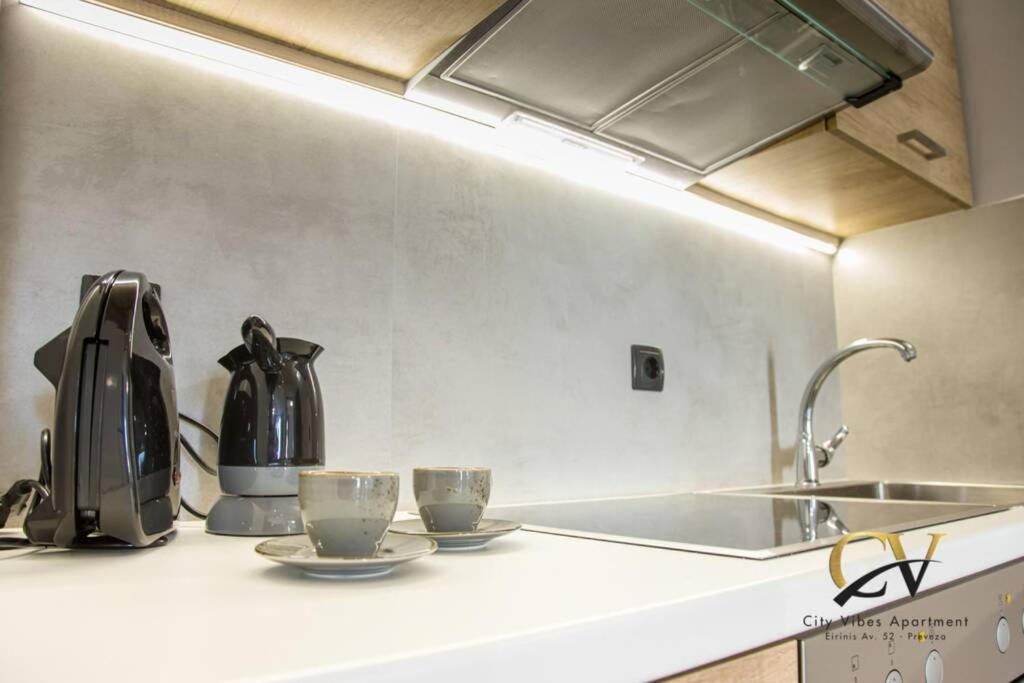 City Vibes Apartment Превеза Экстерьер фото